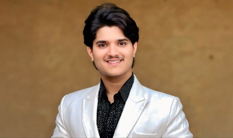 Mridul Tiwari Biography