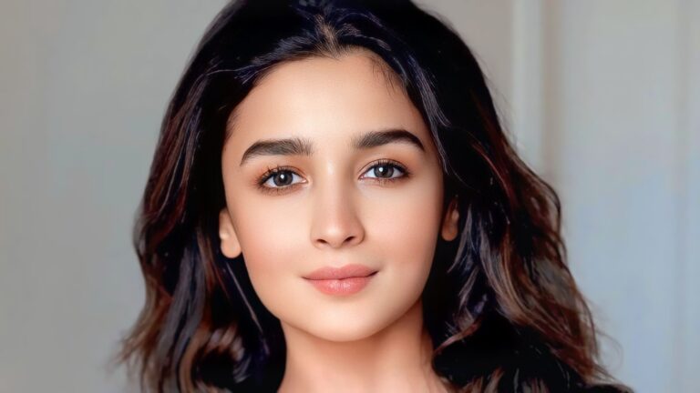 Alia Bhatt Biography