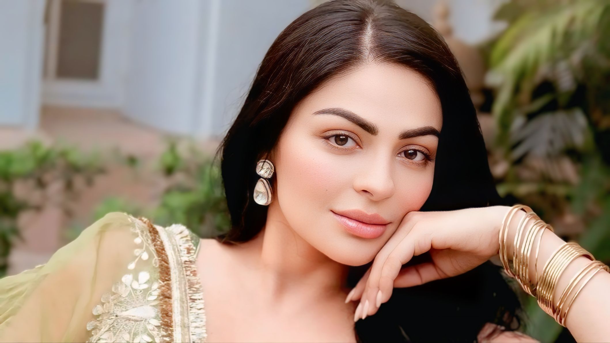 Neeru Bajwa Biography