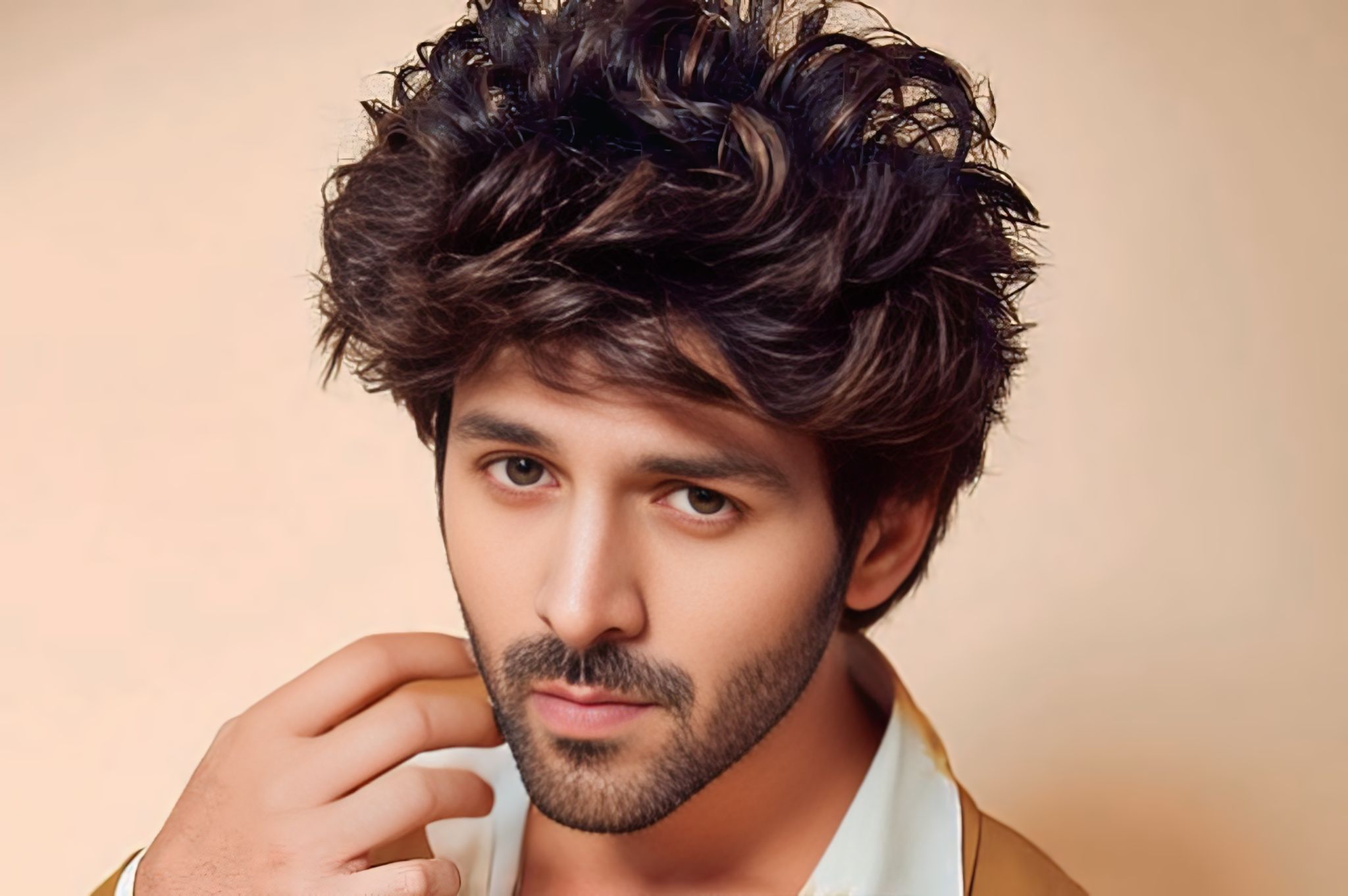 Kartik Aaryan Biography