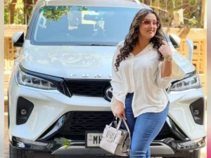 अमरपाली दुबे कार कलेक्शन