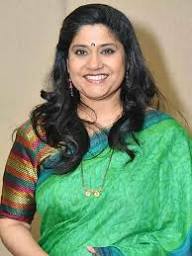 रेणुका शाहणे कैरियर